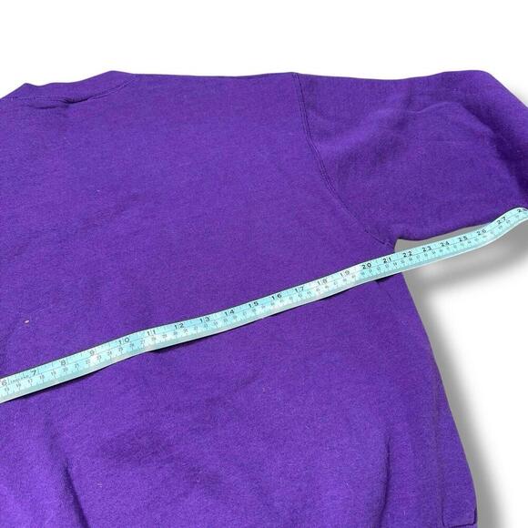 Vintage 1993 Family Star Dog Graphic Sweatshirt Purple Fruit of the Loom Size L - Picture 9 of 9